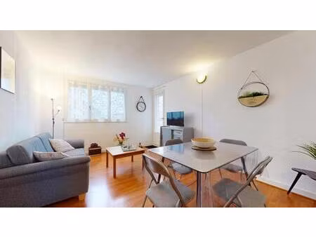 appartement 2 chambres proche de la gare et du futur neoma