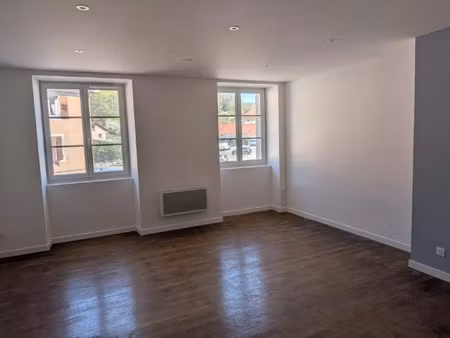 location appartement 3 pièces 60 m² à salins-les-bains (39110)