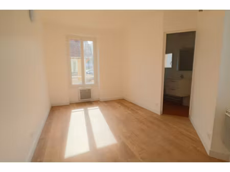 studio à louer 18m2 à le port-marly