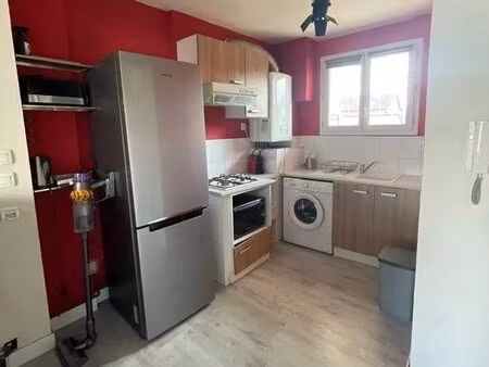 f2 lumineux avec cave