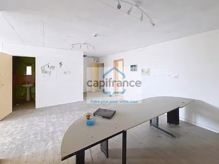 local professionnel à louer chambery 200m2 2 100€/mois ht/hc