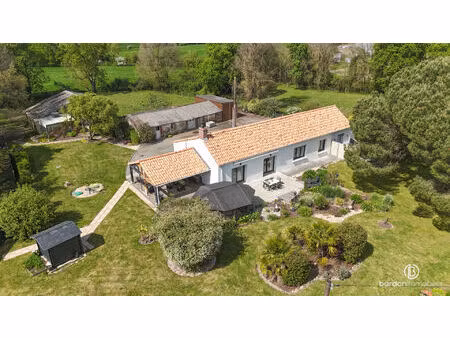 maison 7 pièces - 153 m² - terrain arboré de plus d'un hectare