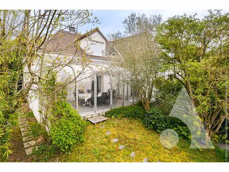 maison familiale spacieuse - 223 m² habitables - 6 chambres - proche gare