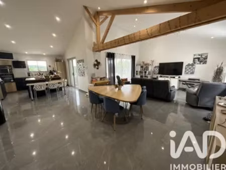 maison à iteuil (86240)