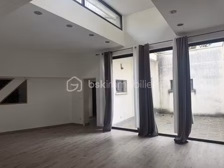 loft de 117 m² à perigueux