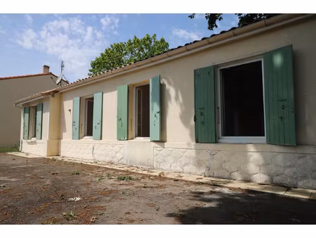 maison de plain pied 2 chambres bureau   jardin