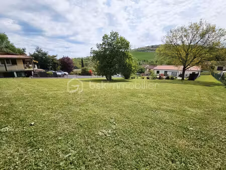 terrain de 761 m² à champeix