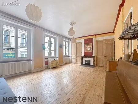 appartement 5 pièces 176 m²