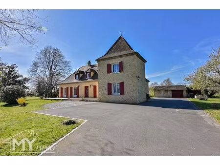 st antoine de breuilh: maison périgourdine avec terrain et piscine.