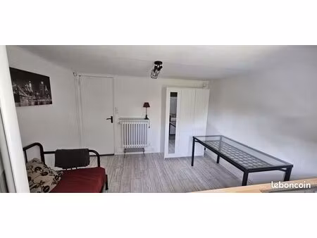 logement etudiant independant chez l’habitant avec cuisine  salle de douche et wc