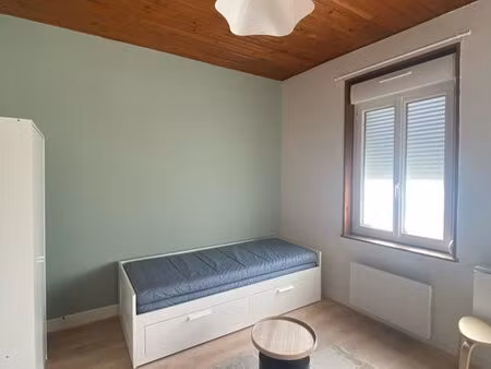 studio meublé et renové à neuf