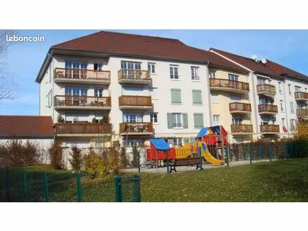 location t3 meublé avec balcon ferney-voltaire 01210