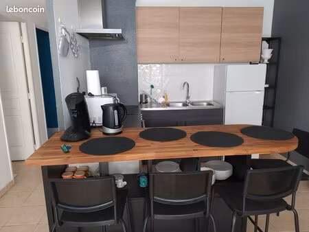 appartement 2 pièces meublé 47 m2 en résidence sécurisée à l'isle sur la sorgue