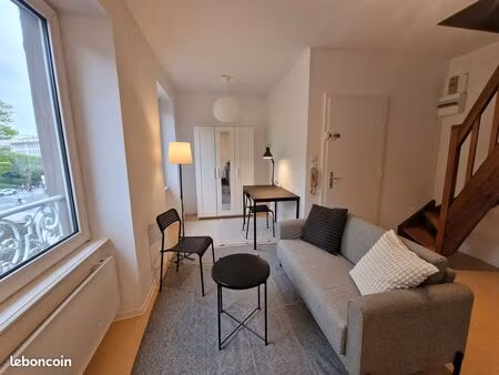 studio duplex - centre ville tribunal - 850