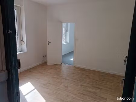 2 pieces centre ville villedieu