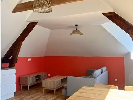 t2 meublé neuf prêt à vivre avec parking privé