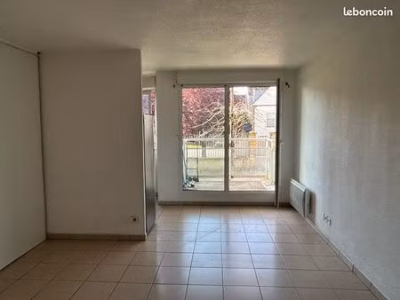 appartement t2 dans résidence sécurisé avec piscine