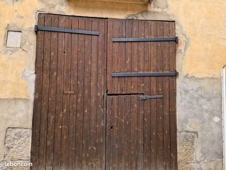 grand garage 40  25 m² grande hauteur