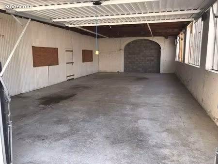 location garage/dépôt
