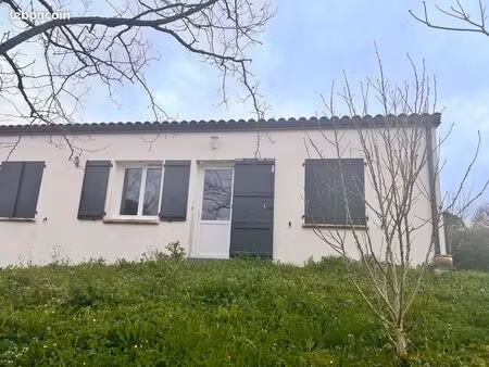 maison 90 m2  2 chambres + 1 bureau