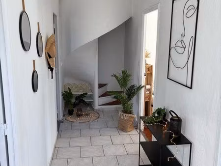 maison meublée 90 m² avec terrasse – bonneveine – marseille 8e