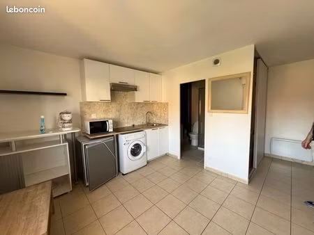 studio 1 pièce 22 m²