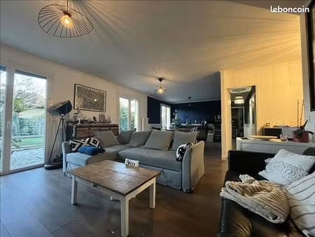 maison 5 pièces 104 m²