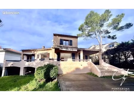 propriété 6 pièces 141 m²