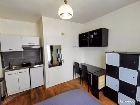 appartement 1 pièce 13 m²