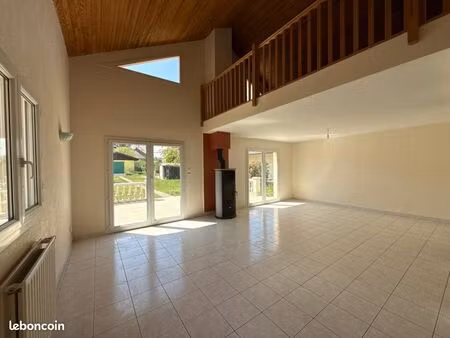 villa 5 pièces 167 m²