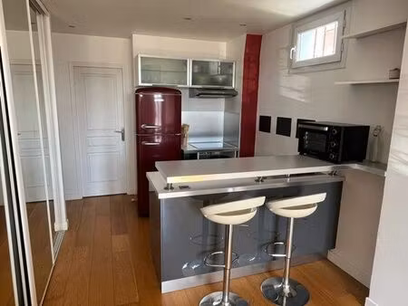 location studio meublé