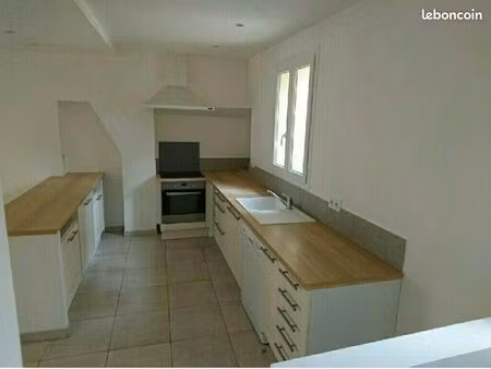 location appartement à sclos de contes