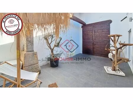 à vendre ancienne ferme rénovée à saint-didier-au-mont-d'or (69370) - avec patio environ..