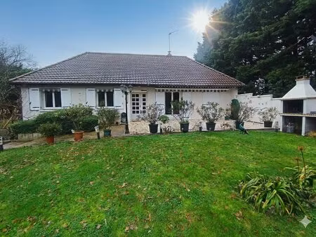 maison truyes - 4 pièces avec grand terrain