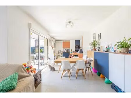 appartement de 4 pièces de 102 m² à arthaz-pont-notre-dame