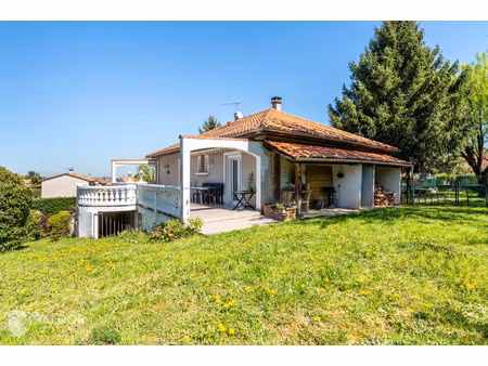 vente maison 8 pièces 185 m² saint-pierre-de-chandieu (69780)