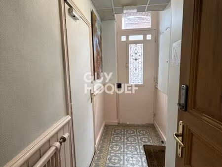 saint pierre - immeuble de rapport d'environ 95m² comprenant 5 lots