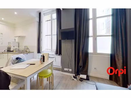 location appartement  25.16 m² t-1 à lyon 2  690 €