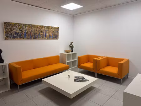 bureaux 108m² eguilles - parking 275 000
