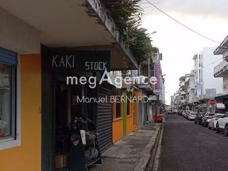 fonds de commerce spécialisé kaki et sécurité - 34m² env - centre pointe à pitre