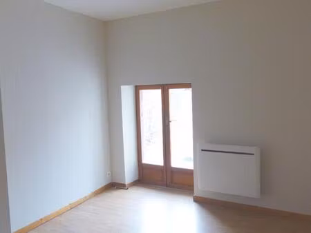 charmante maison 6 pièces  96m² au monastier sur gazeille