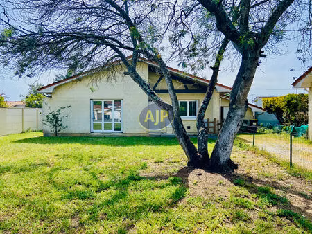 maison lesparre medoc 3 pièce(s) 82.09 m2