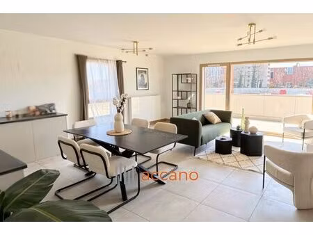 4 pièces avec balcon étage élevé vue dégagée