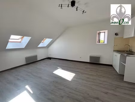 grand t2 avec place de parking proche centre ville