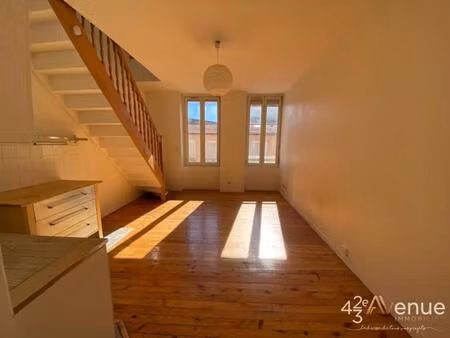 quartier chavanelle/t2 en duplex