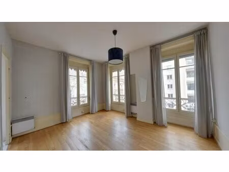 exclusivite - prefecture - t1 de 27m² à rénover