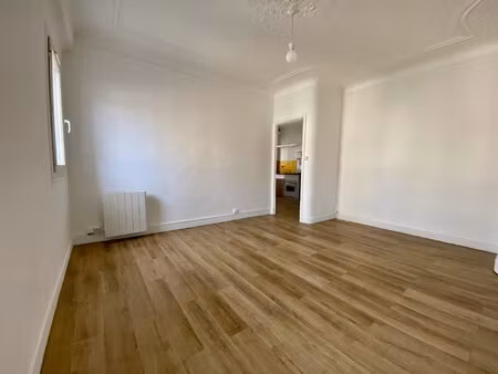 a louer t2 38 m2 - marseille 13001 - longchamp/saint-charles