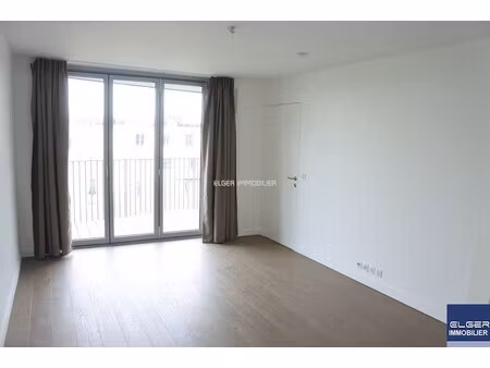 2 pieces vides (n°282) avec balcon rue d'auteuil métro porte d