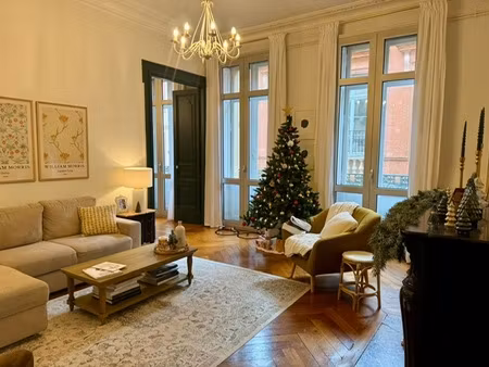 a louer t5 146m² rue montardy 2151.40 euros cc