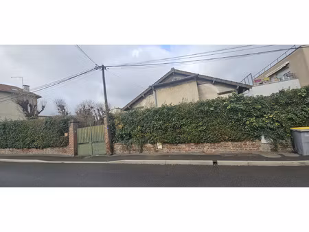 local d'activité ou de stockage